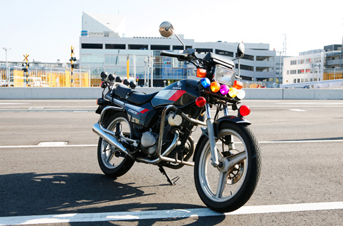 普通自動車