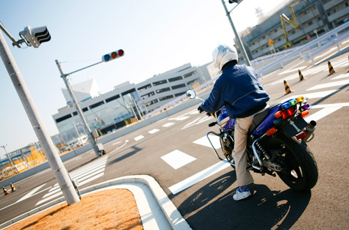 普通自動車